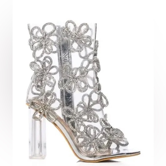NWT. Azalea Wang Clear Silver Floral Embellished Peep Toe Bootie. - Picture 3 of 4
